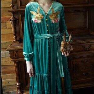 Unlogical Poem Velvet V-Neck Dress Emerald Green Embroidered Rabbit Alice L